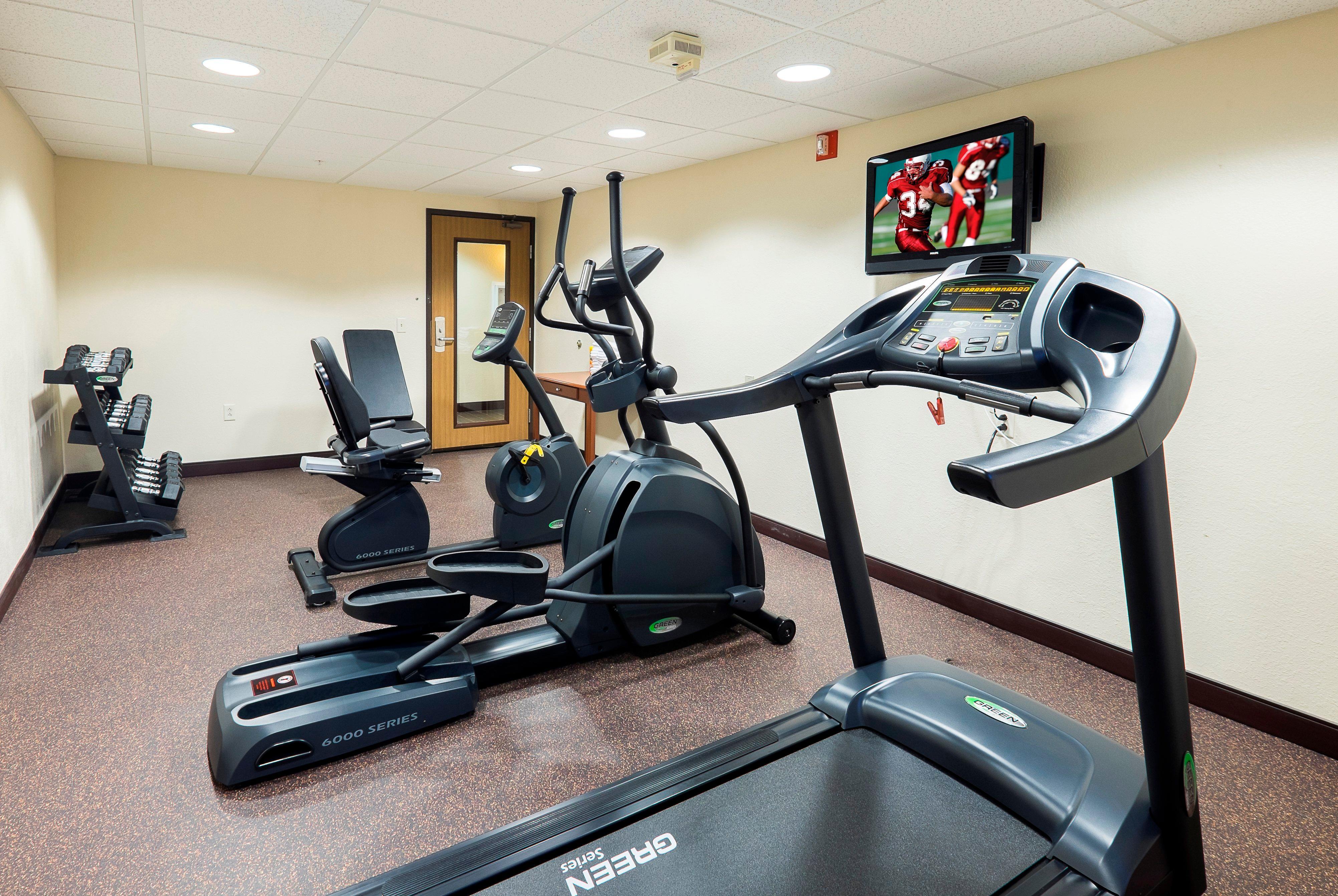 Red Roof Inn Plus+ & Suites Malone Экстерьер фото